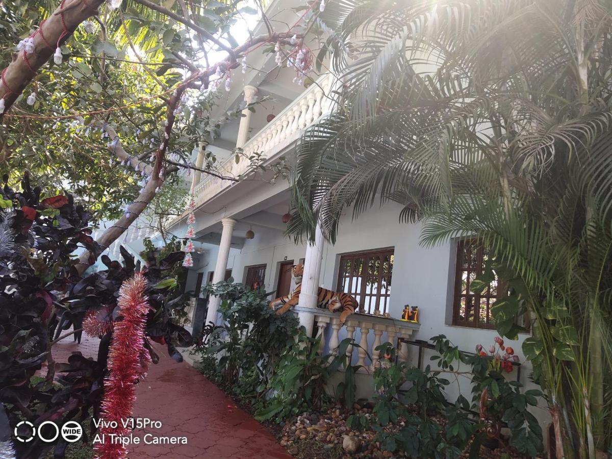 Tanisha Guest House 波戈马洛 外观 照片